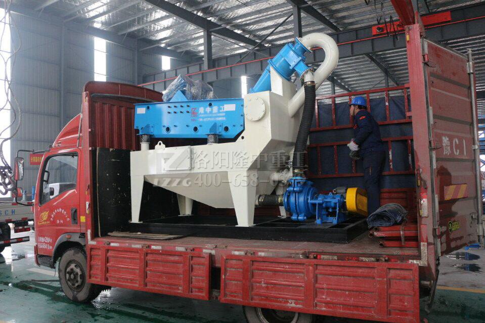 細沙回收機裝車發貨